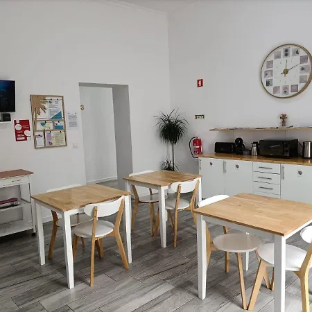 Seaside House Гостевой дом Понта-Делгада