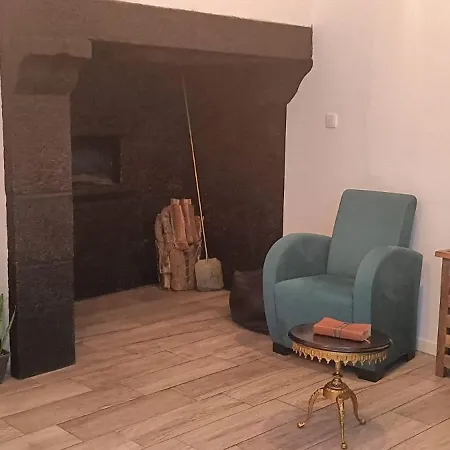 Seaside House Гостевой дом Понта-Делгада