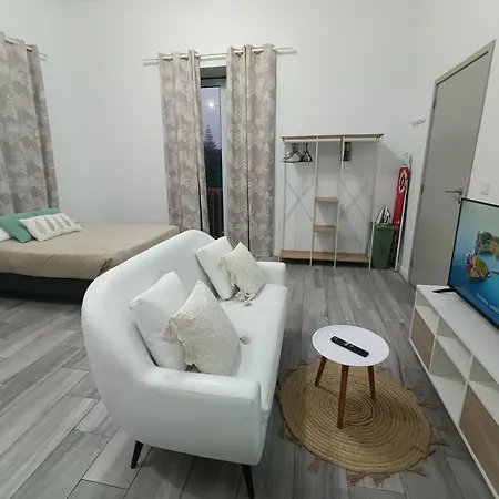 Pensión Seaside House Ponta Delgada